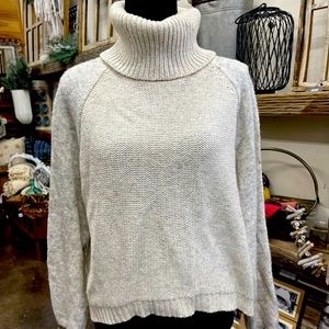 Cream and grey sweater Sz lg by JOHN +JENN
